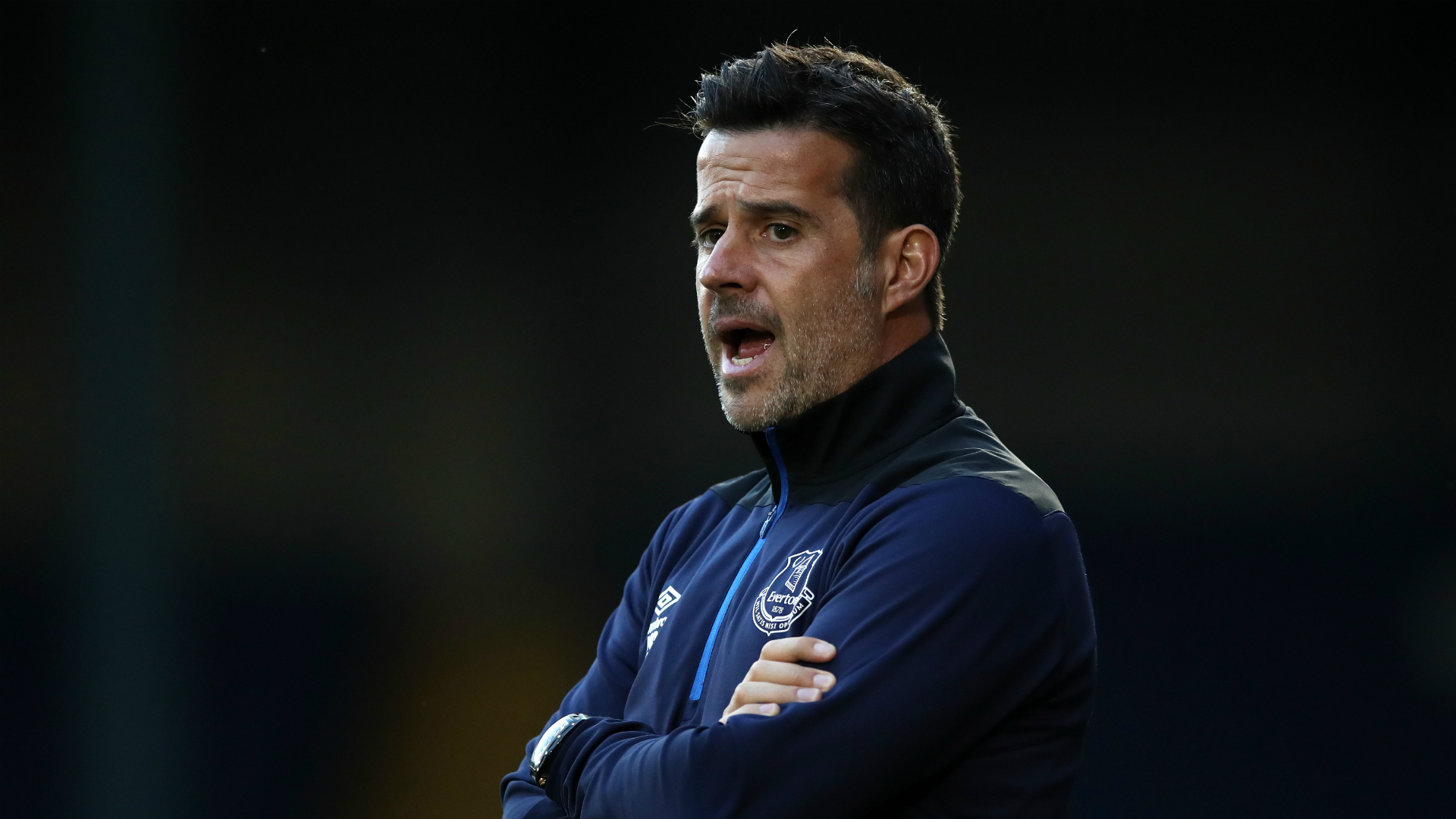 对哈钦森的 对哈钦森的